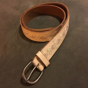 NWT - Lucky Brand Leather Belt (S)